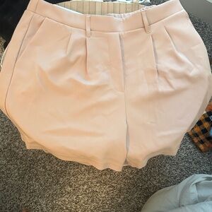 32 Degrees Pleated Shorts in Soft Pink